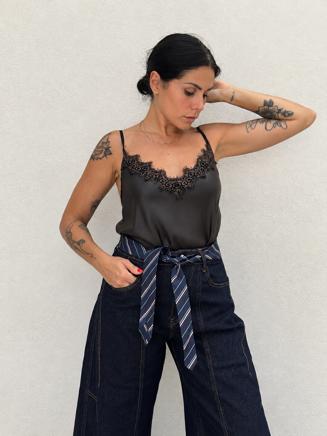 Top ecopelle in pizzo Marrone